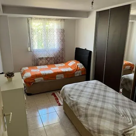 Maison Avec Jardin Centre Proche Eurexpo *